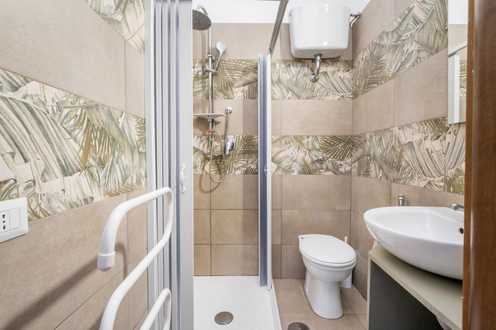 Rooms Piramide Rome Exterior photo
